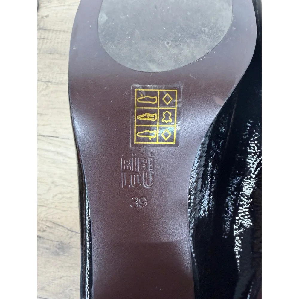 Bibi Lou Black Patent Leather Gold Horsebit Block Heel  Oxford Pump 573Z21AN  39